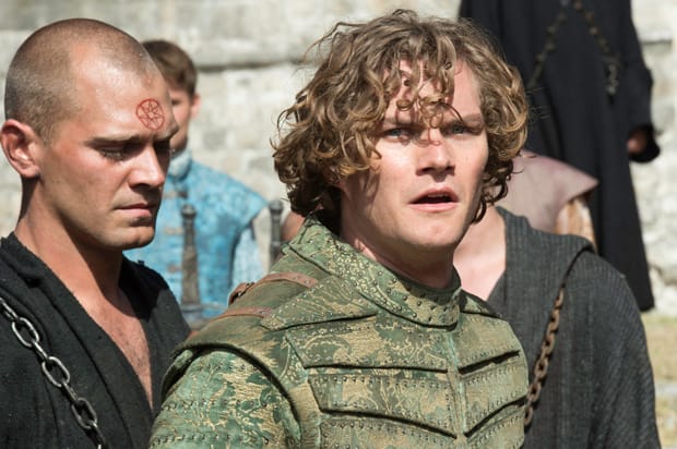 The High Sparrow’s Champion: Ser Loras Tyrell vs Zombie Ser Gregor Clegane (Robert Strong)